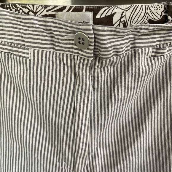 Chico's Cotton Capri white and gray striped back pocket wide legs size J1 Cool - Picture 3 of 9